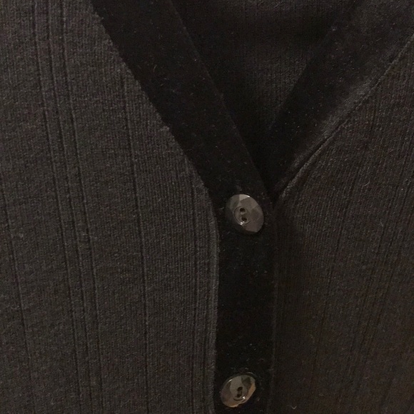 Black cardigan with velvet trim - Picture 2 of 4